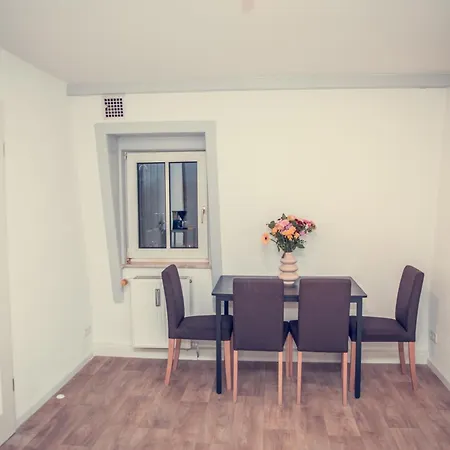Zentral Und Komfortabel Ihr Monteurhaus Vor Ort In Apartment
