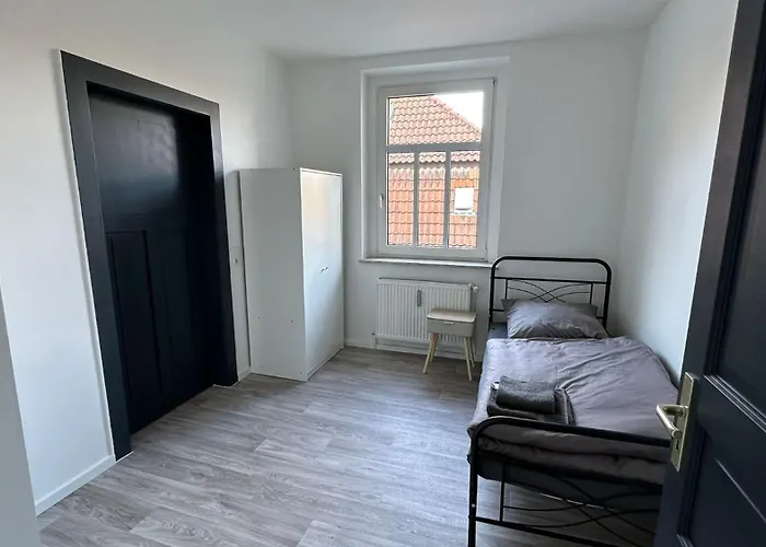 Lejlighed Zentral Und Komfortabel Ihr Monteurhaus Vor Ort In *